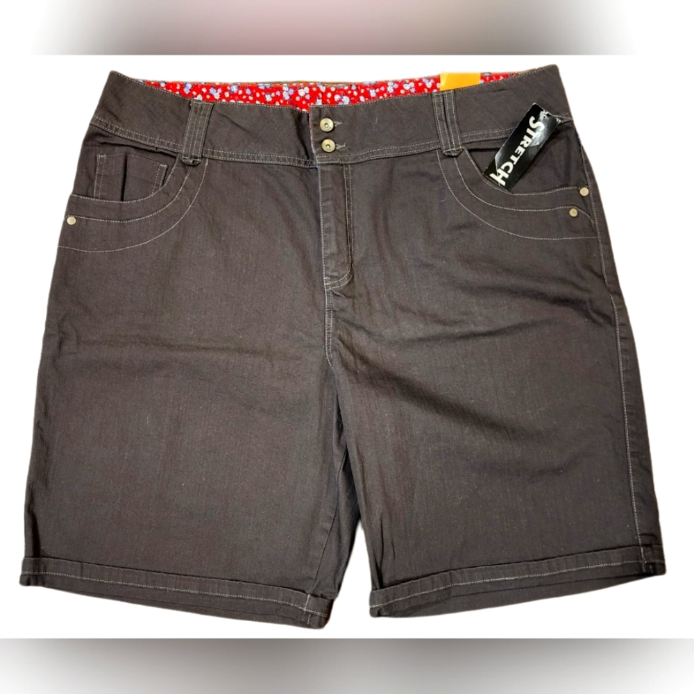 Northcrest Bermuda Shorts 20W Womens Stretch